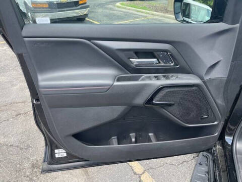 2025 Chevrolet Silverado EV RST