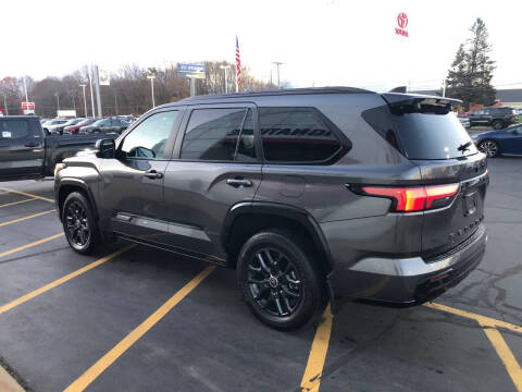 2024 Toyota Sequoia Platinum