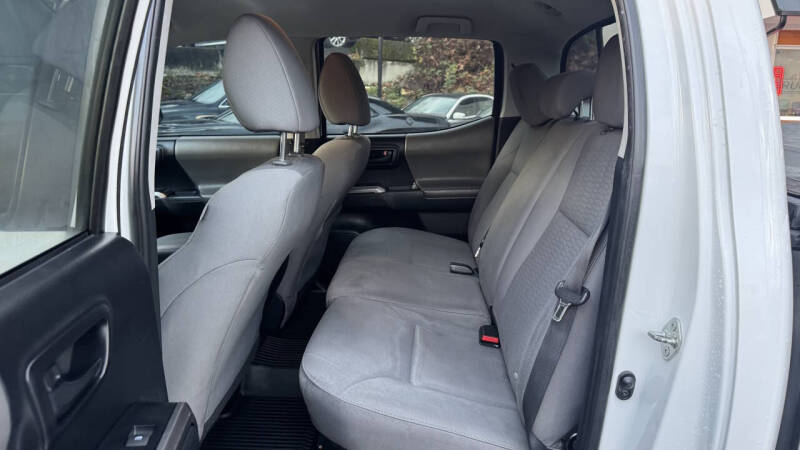 2017 Toyota Tacoma SR5 V6