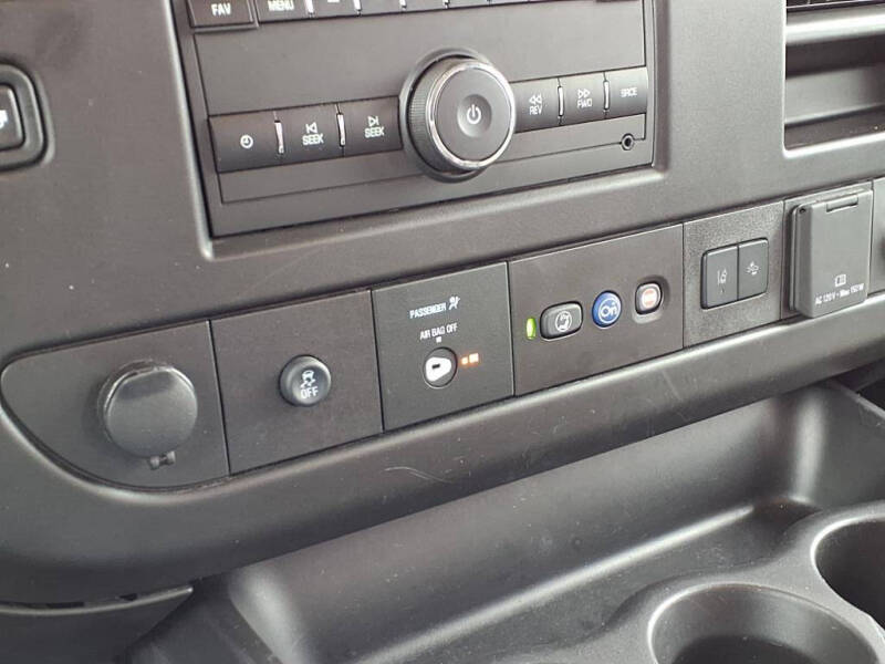 2023 Chevrolet Express LS 3500