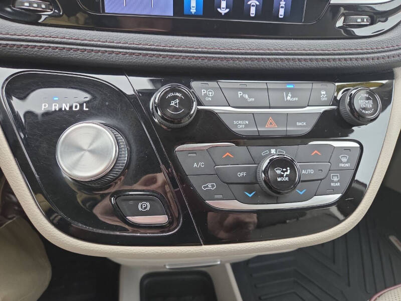 2017 Chrysler Pacifica Limited