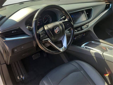 2022 Buick Enclave Essence