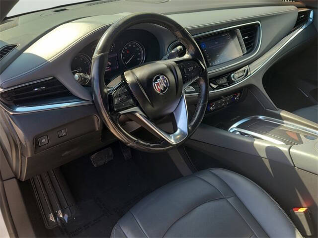 2022 Buick Enclave Essence