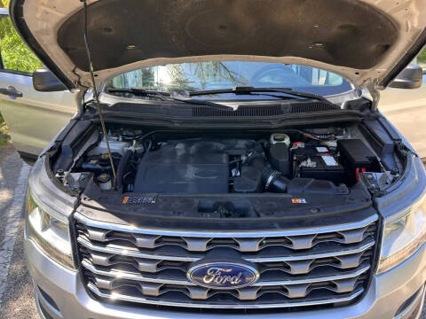 2016 Ford Explorer