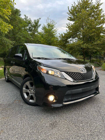2014 Toyota Sienna for sale at Auto Budget Rental & Sales in Baltimore MD