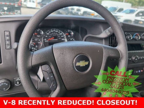 2025 Chevrolet Express 3500