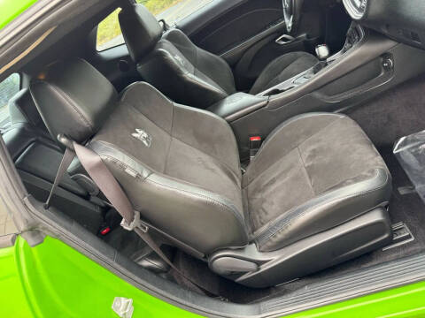 2017 Dodge Challenger 392 HEMI Scat Pack Shaker