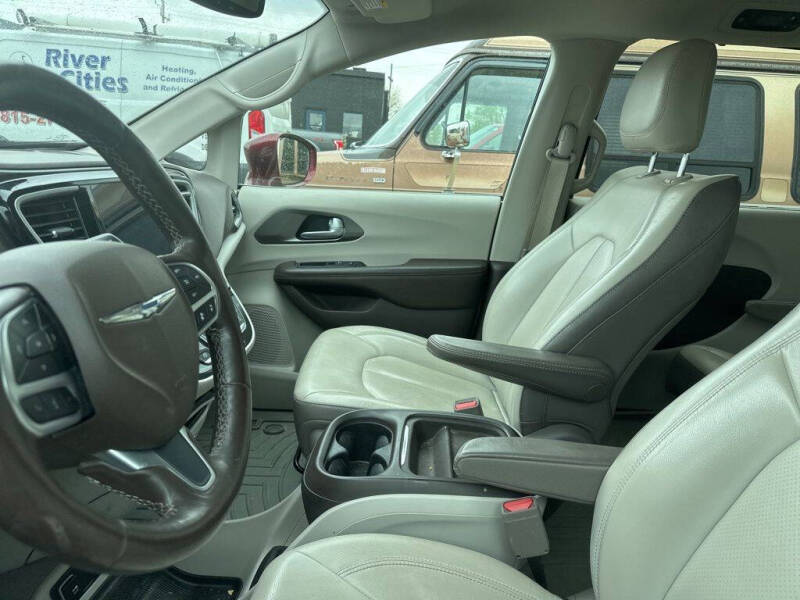 2019 Chrysler Pacifica Touring L
