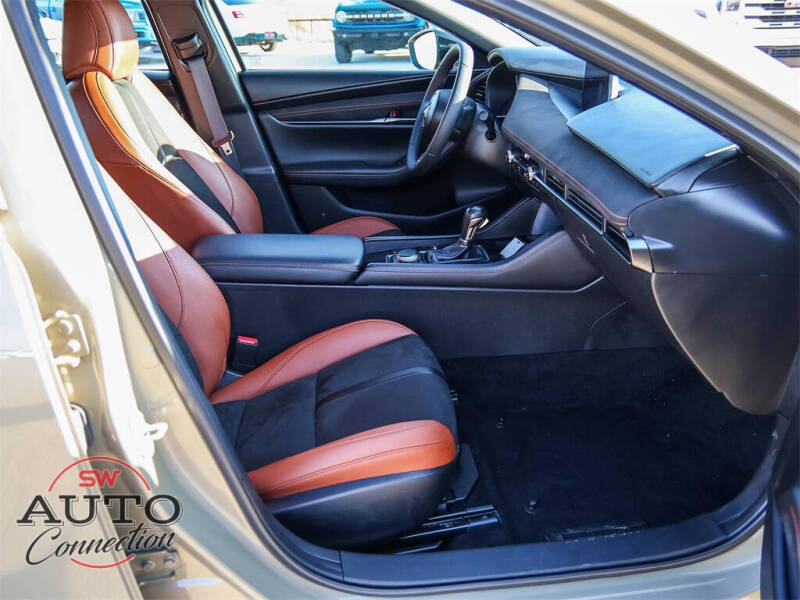 2024 Mazda Mazda3 Hatchback 2.5 Carbon Turbo