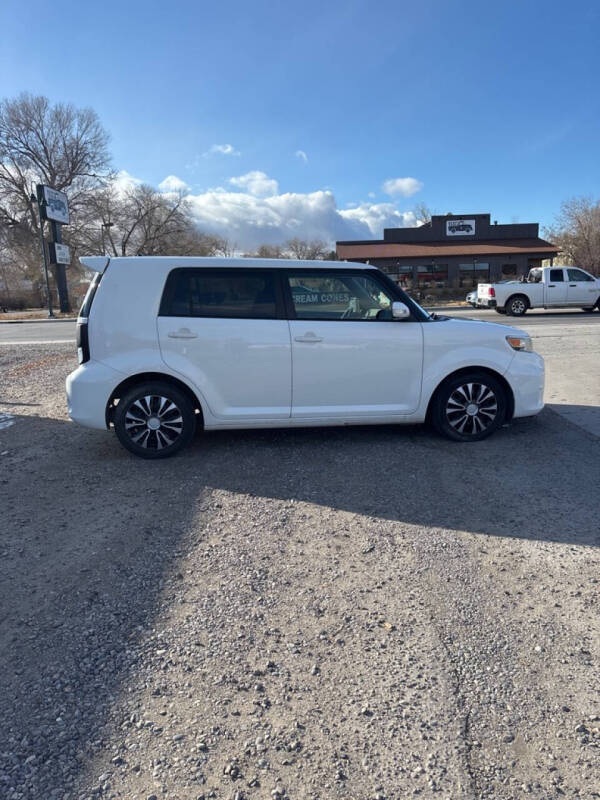 2012 Scion xB Base photo 7