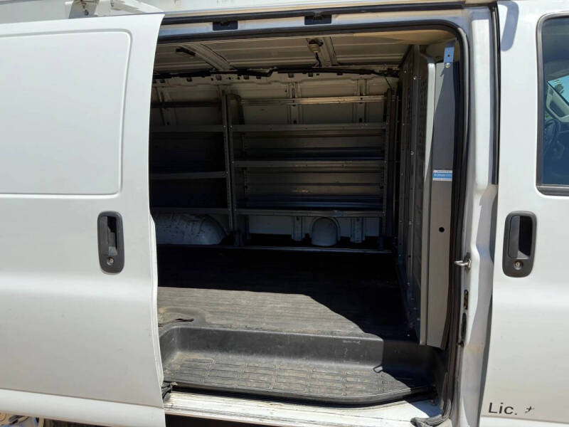 2020 Chevrolet Express 2500