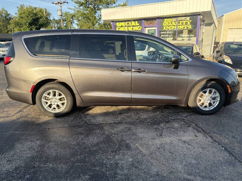 2017 Chrysler Pacifica Touring