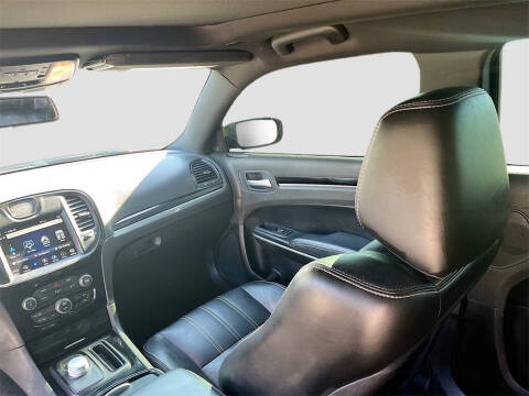 2022 Chrysler 300 S V6