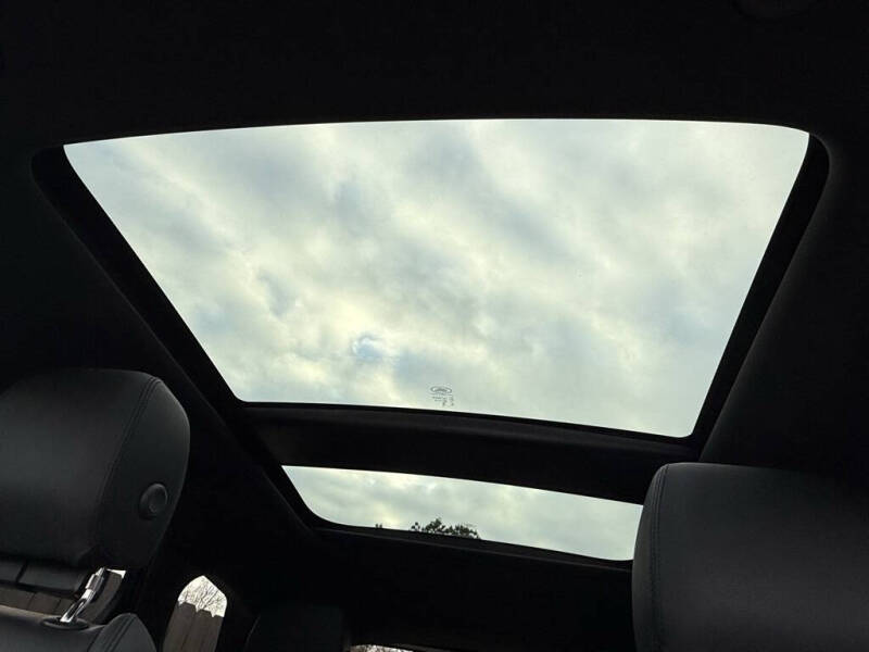 2026 Land Rover Range Rover Evoque P250 Dynamic SE