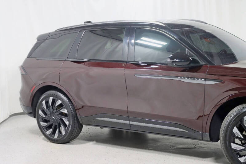 2024 Lincoln Nautilus Reserve