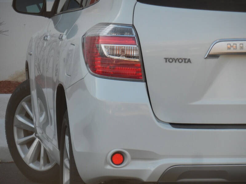 2009 Toyota Highlander Hybrid for sale at Moto Zone Inc in Melrose Park IL