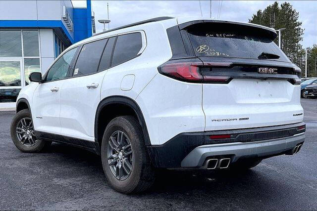 2025 GMC Acadia Elevation