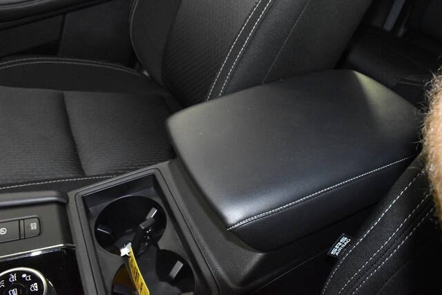 2024 Mitsubishi Outlander ES