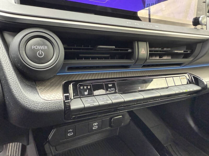 2024 Toyota Prius XLE