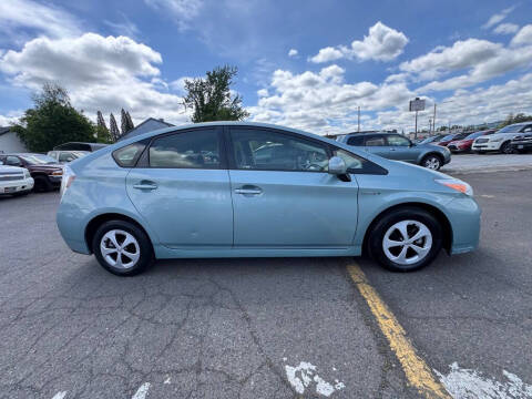 2014 Toyota Prius Two