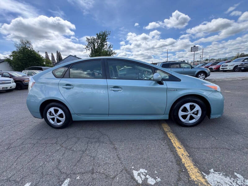 2014 Toyota Prius Two