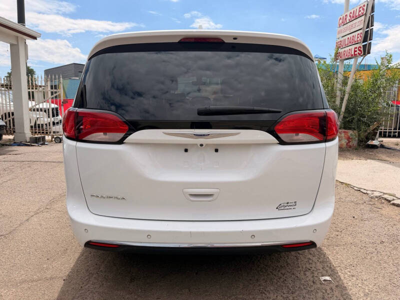 2019 Chrysler Pacifica Touring L