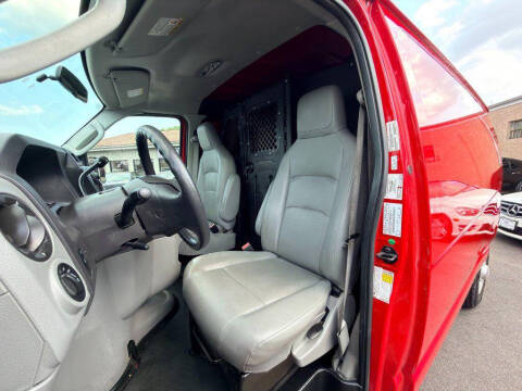 2012 Ford E-Series