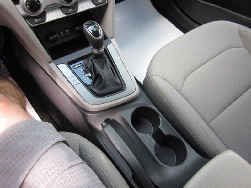 2019 Hyundai Elantra