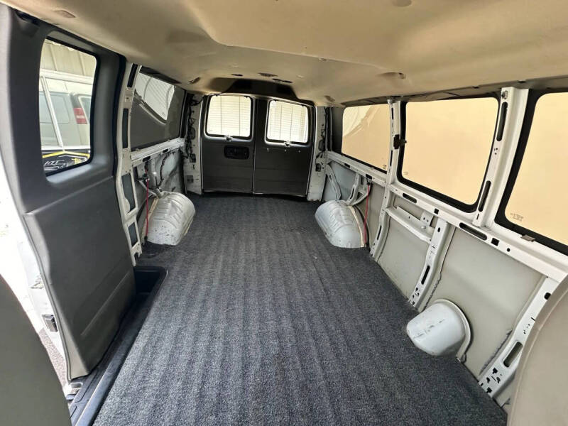 2015 Chevrolet Express LT 2500