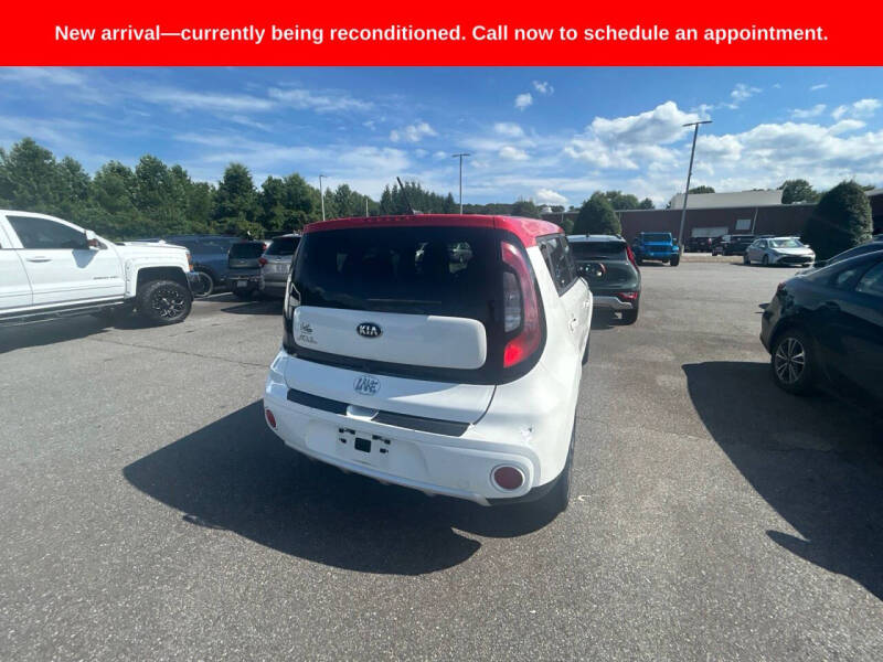 2017 Kia Soul +