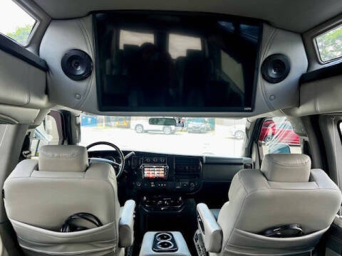 2023 Chevrolet Express 2500