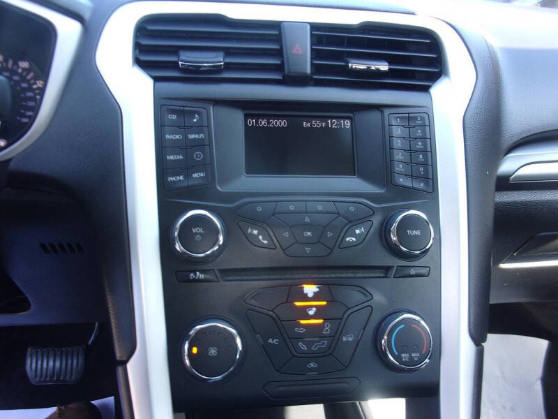 2013 Ford Fusion SE