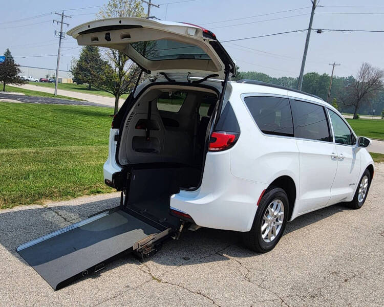 2022 Chrysler Pacifica Touring L