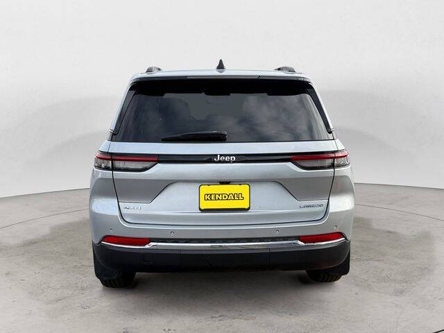 2022 Jeep Grand Cherokee Laredo