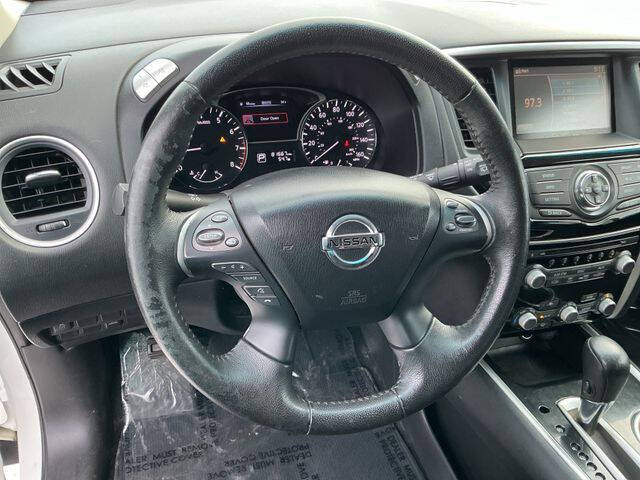 2014 Nissan Pathfinder SV