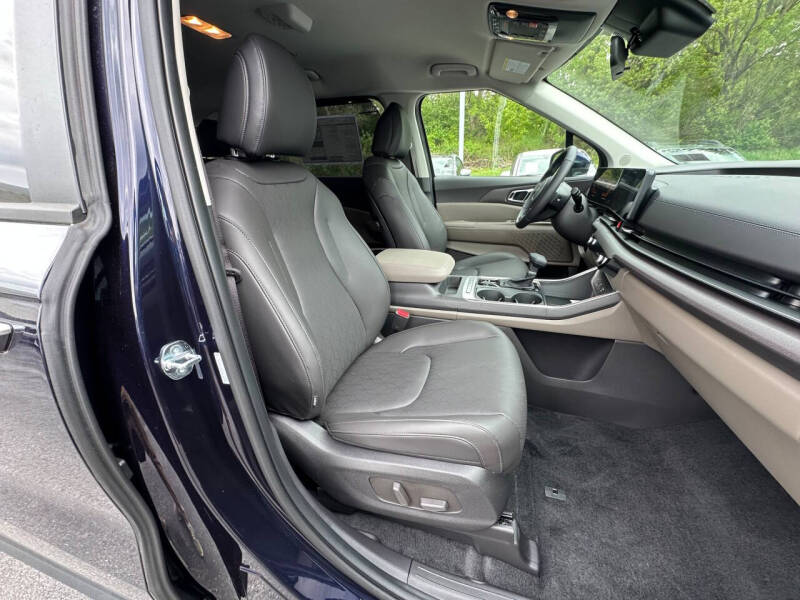 2026 Kia Carnival EX