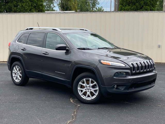 2014 Jeep Cherokee for sale at Miller Auto Sales in Saint Louis MI