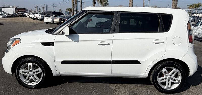 2011 Kia Soul +