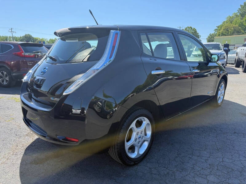2011 Nissan LEAF SL