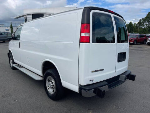 2023 Chevrolet Express 2500