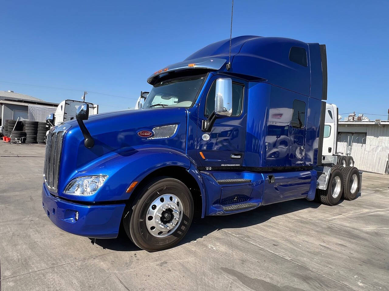 2019 Peterbilt 579 for sale at KING TRUCK TRAILER SALES in Bakersfield, CA