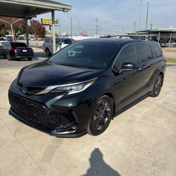 2022 Toyota Sienna XSE 7-Passenger