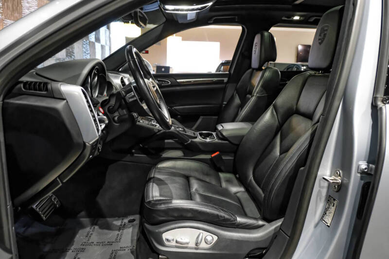 2017 Porsche Cayenne S