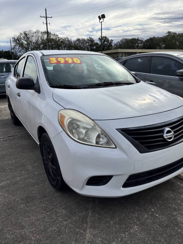 2014 Nissan Versa 1.6 S Plus