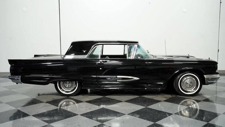 1959 Ford Thunderbird