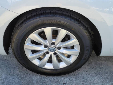 2019 Volkswagen Beetle Convertible