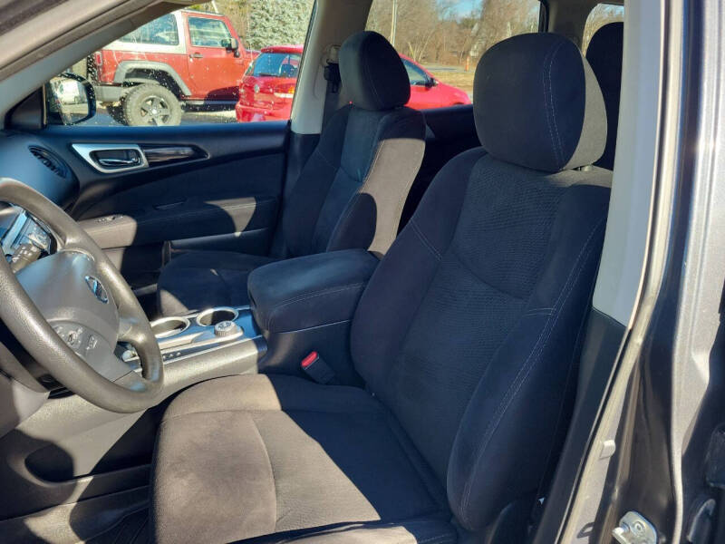 2014 Nissan Pathfinder S