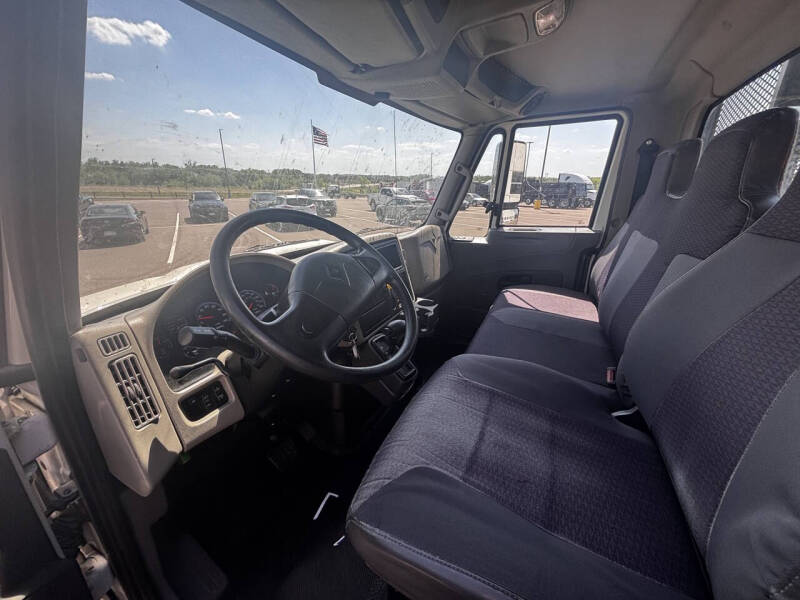 2018 International DuraStar 4300