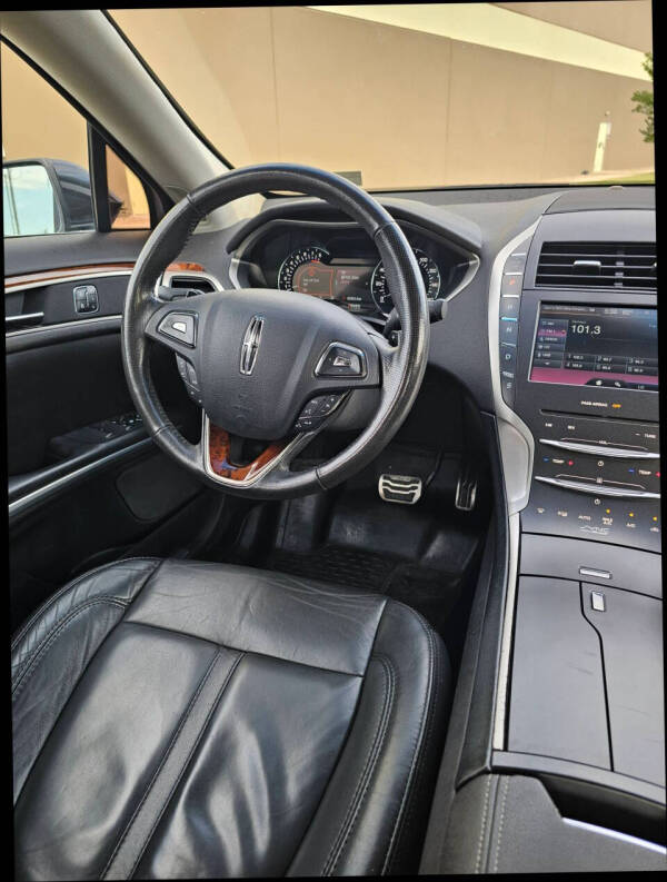 2014 Lincoln MKZ