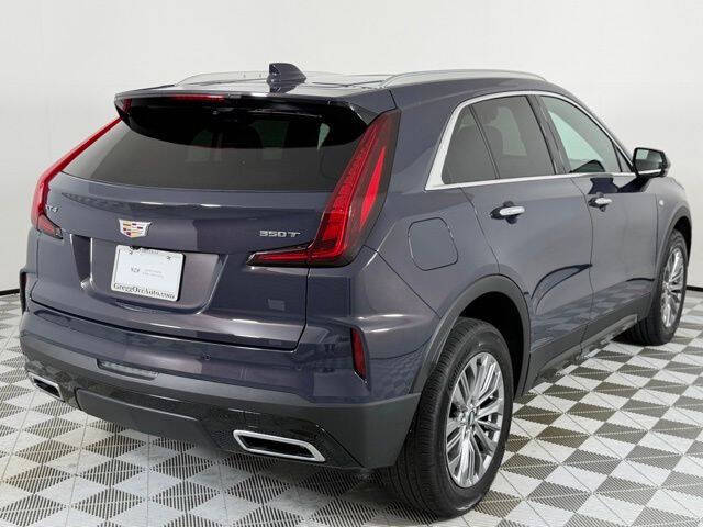2025 Cadillac XT4 Premium Luxury